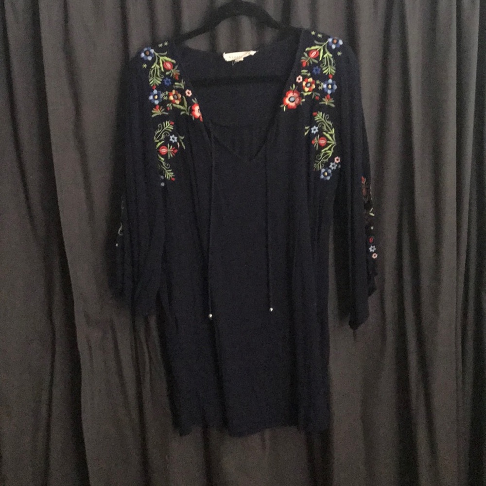 Navy blue embroidered floral tunic